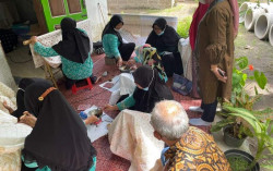UMY Berkolaborasi Sosialisasikan Prinsip Hukum Ekonomi Syariah kepada Pembatik