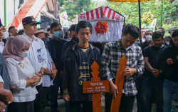 Suporter PSS Sleman Meninggal akibat Salah Sasaran, Ini Permintaan Bupati Sleman