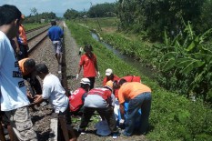 Tabrakan Kereta Api dengan Mobil di Cirebon, 4 Orang Tewas