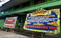 Usai Disorot karena Kasus Pemaksaan Jilbab, SMAN 1 Banguntapan Dapat Karangan Bunga dari Alumni