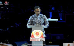 Nadiem Resmi Buka Olimpiade Internasional Bidang Informatika ke-34 di Jogja