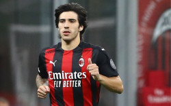 Serie A Mau Mulai, AC Milan Justru Kehilangan Gelandang Andalan