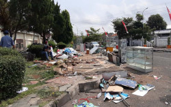Pedagang Depan Stasiun Wates Dibongkar, KAI: Penataan demi Keindahan Selalu Kami Dukung