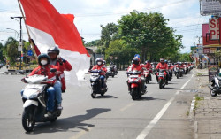 Puluhan Driver Ojek Online Gelar Konvoi di Kota Jogja