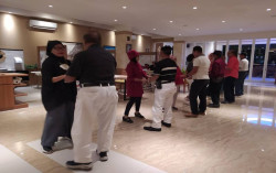 Meriahkan Kemerdekaan, Lansia DeLans Lover Gelar Fashion Show