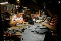 Semangat Kemerdekaan, Pekerja Rumahan Terus Berjuang Mendapatkan Pengakuan atas Hubungan Kerja