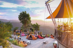 Obelix Hills Tetap Lokasi Terbaik Menikmati Matahari Tenggelam