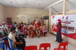 PDI Perjuangan Peduli Kesehatan Lansia