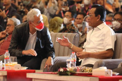 Ganjar dan Sultan Beri Semangat kepada Pemuda Tanah Air