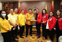 Airlangga: Golkar-PSI Sedang PDKT