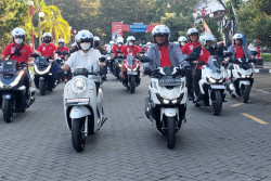 Tiga Menteri Motoran Bareng di UGM, Kampanyekan Keselamatan Jalan