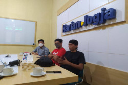 Sutradara Ungkap Alasan Memilih Bisma Karisma dan Lania Fira dalam Film Romantik Problematik