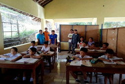 Tak Ada Guru Mengajar, Siswa SDN Tepus 2 Dipaksa Pindah Sekolah