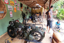 Unik, Warga Gunungkidul Sulap Mobil Tua Menjadi Moge
