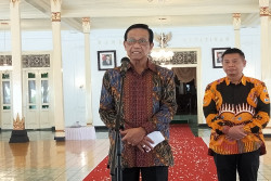 Minta Jangan Ada Kekerasan Fisik di Jogja, Sultan: Mbok Pun Penggalih