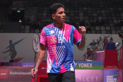 Hasil Japan Open 2022: Chico Tumbangkan Kento Momota 2 Gim Langsung