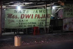 Menengok Sejarah Solo Jadi Sarangnya Kuliner Daging Anjing hingga Budaya Mendem
