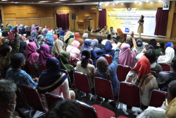 Pelaku UMKM Berusia Tua Masih Terkendala Pemakaian QRIS