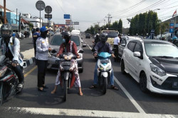 Banyak Pengendara Roda Dua Masuk Jalur Cepat Ring Road, Dishub DIY: Ini yang Memicu Lakalantas di Ring Road