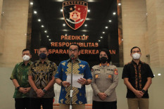 Setelah Outfit Burberry, Warganet Soroti Cincin Safir Milik Polisi Andi Rian Djajadi