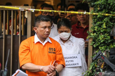 Pengacara Bantah Ferdy Sambo Beri Uang kepada Bharada E dan Bripka RR