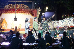 Pergelaran Wayang Purwa Bawakan Lakon Branta Lungit