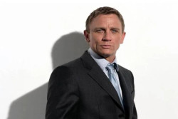 Satu Project di Olimpiade, Daniel Craig Merasa Beruntung Pernah Berkolaborasi dengan Ratu Elizabeth II