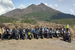Cara Kendarai Skutik di Lintasan Offroad