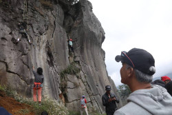 Tebing Watu Gribig Didorong Jadi Wahana Baru Sportourism