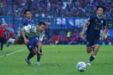 Alami Patah Tulang Selangka, Pemain Persib Ini Terancam Absen Hingga Putaran Pertama Berakhir