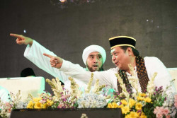 Hadiri Haul Kiai Ageng Gribig, Airlangga: Ini Pesan Orang Tua dan Buyut Kami