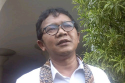 Jas Almamater UGM Dibakar Saat Demo BBM, Ini Tanggapan Wakil Rektor yang Pernah Jadi Tokoh Unjuk Rasa