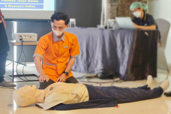 Hotel HARPER Malioboro Yogyakarta Gelar Pelatihan Penanganan Henti Jantung Mendadak untuk Seluruh Staff
