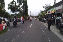 BREAKING NEWS: Tabrakan Karambol di Selatan PG Madukismo, Belasan Orang Luka-Luka