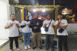 Aroma Indonesia-Malaysia di Roti John YK