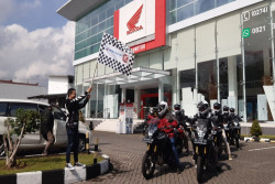 Astra Motor Ajak Wartawan Nikmati Eksotisme Bukit Selopamioro dengan CB150X