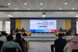 Beri Kuliah di UGM, Dubes Norwegia Soroti Penggundulan Hutan