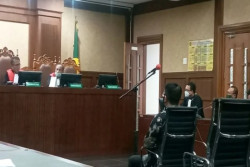 Suap Dana PEN, Eks Dirjen Kemendagri Divonis Penjara 6 Tahun
