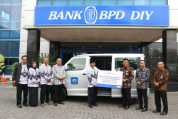 CSR Bank BPD DIY Bantu Mobil Operasional PGRI Sleman