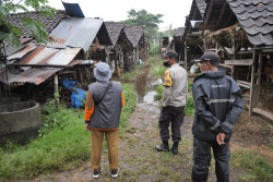Separuh Jembatan Wunut di Bantul Lenyap karena Hujan Deras