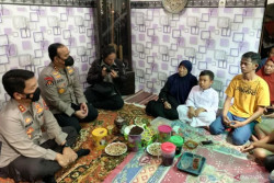 Kapolda Jatim Akhirnya Meminta Maaf Soal Pengamanan di Kanjuruhan