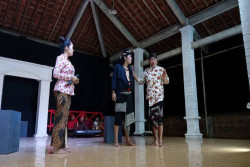 Dispar DIY Gelar Atraksi Wisata Ketoprak Cepet di Parangtritis