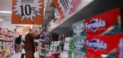 Daya Beli Masyarakat Menurun, Indef Prediksi Hanya Sementara