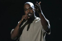 Dituduh Anti-Semit, Akun Instagram dan Twitter Kanye West Diblokir