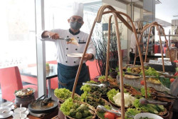 “Rebo Rolasan”, All You Can Eat Lunch Buffet Hanya Rp88.000 di Platinum Hotel Adisucipto Yogyakarta