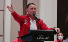 Muncul Desakan untuk Mundur, Iwan Bule Minta Maaf