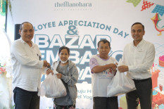 Bazar Sembako Murah untuk Warga Sekitar dari The Manohara Hotel Yogyakarta