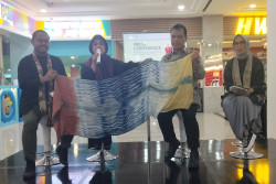 Pelaku Ecoprint Hindari Kancing Baju Plastik di Produk Fesyen, Ini Alasannya..