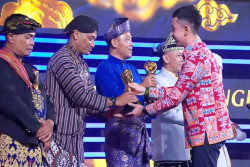 Suvenir Bikin Dewi Kampus Berkibar di Ajang ADWI 2022