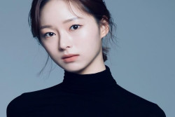 Park Bo Yeon Diisukan Pacaran dengan Rocky ASTRO, Agensi Beda Suara